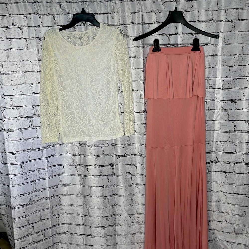 2piece skirt set, size small, adjustable skirt (length)
